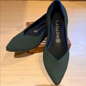 Rothy’s Retired Emerald Green Pointed Toe flats size 9